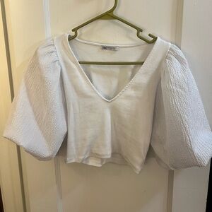 Zara Puffy Sleeve shirt